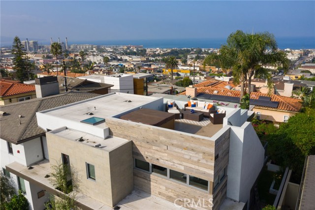 801 Ocean Drive, Hermosa Beach, California 90254, 4 Bedrooms Bedrooms, ,5 BathroomsBathrooms,Residential,Sold,Ocean,SB19222362