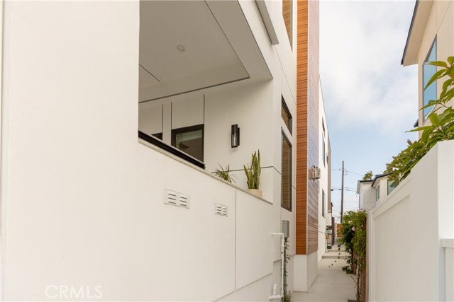 2201 Ripley Avenue, Redondo Beach, California 90278, 5 Bedrooms Bedrooms, ,5 BathroomsBathrooms,Residential,Sold,Ripley,SB20125595