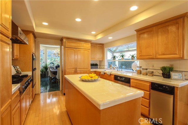 3 Cambridge, Manhattan Beach, California 90266, 4 Bedrooms Bedrooms, ,2 BathroomsBathrooms,Residential,Sold,Cambridge,PW18003520