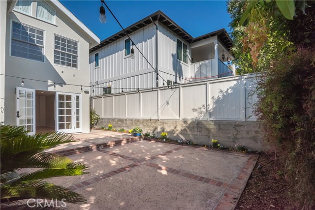 2620 Palm Avenue, Manhattan Beach, California 90266, 5 Bedrooms Bedrooms, ,1 BathroomBathrooms,Residential,Sold,Palm,SB21011600