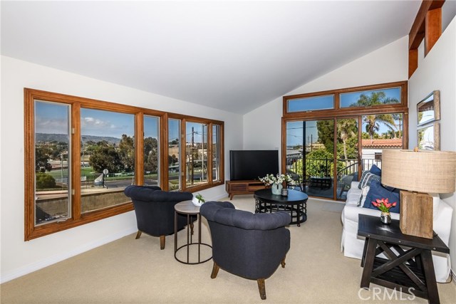 403 Lucia Avenue, Redondo Beach, California 90277, 3 Bedrooms Bedrooms, ,1 BathroomBathrooms,Residential,Sold,Lucia,SB18144542