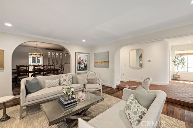 2200 Elm Avenue, Manhattan Beach, California 90266, 4 Bedrooms Bedrooms, ,3 BathroomsBathrooms,Residential,Sold,Elm,SB21076957