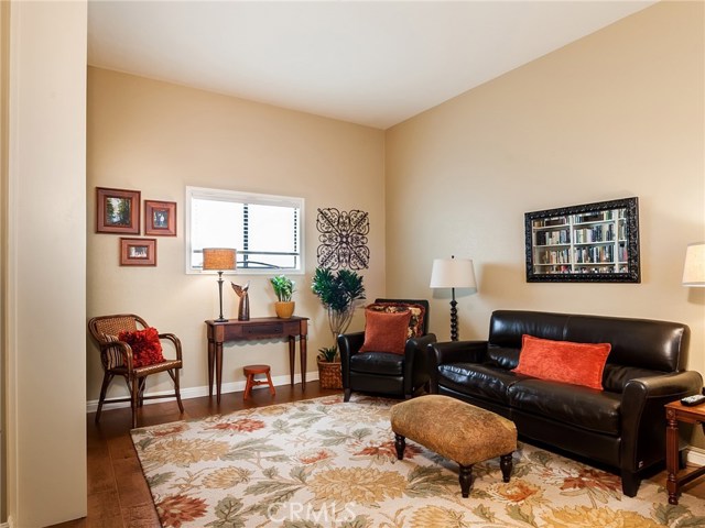 317 Broadway, Redondo Beach, California 90277, 3 Bedrooms Bedrooms, ,2 BathroomsBathrooms,Residential,Sold,Broadway,SB17224085