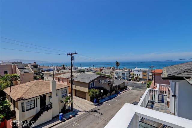 221 Homer Street, Manhattan Beach, California 90266, 4 Bedrooms Bedrooms, ,3 BathroomsBathrooms,Residential,Sold,Homer,SB18180660