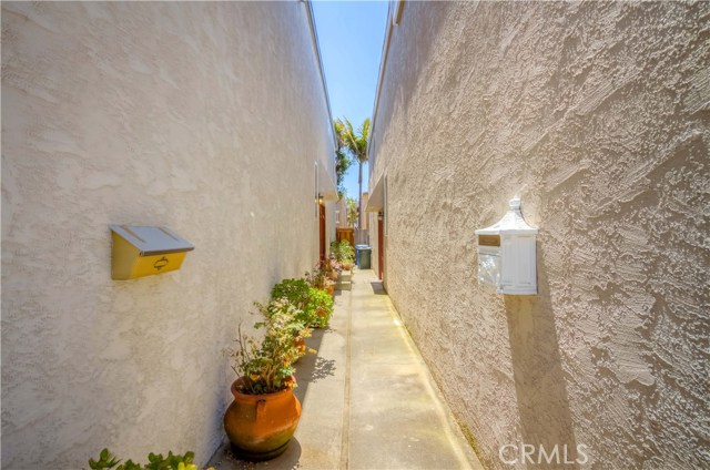 1531 Steinhart Avenue, Redondo Beach, California 90278, 3 Bedrooms Bedrooms, ,2 BathroomsBathrooms,Residential,Sold,Steinhart,SB19047735