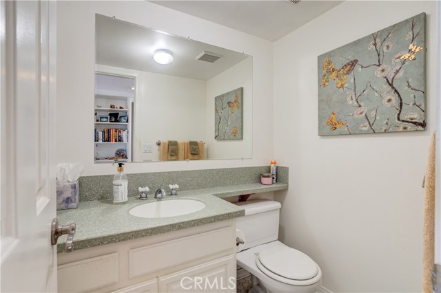 317 Emerald Street, Redondo Beach, California 90277, 2 Bedrooms Bedrooms, ,2 BathroomsBathrooms,Residential,Sold,Emerald,SB20221825