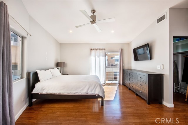 309 Gull Street, Manhattan Beach, California 90266, 2 Bedrooms Bedrooms, ,2 BathroomsBathrooms,Residential,Sold,Gull,SB20027594