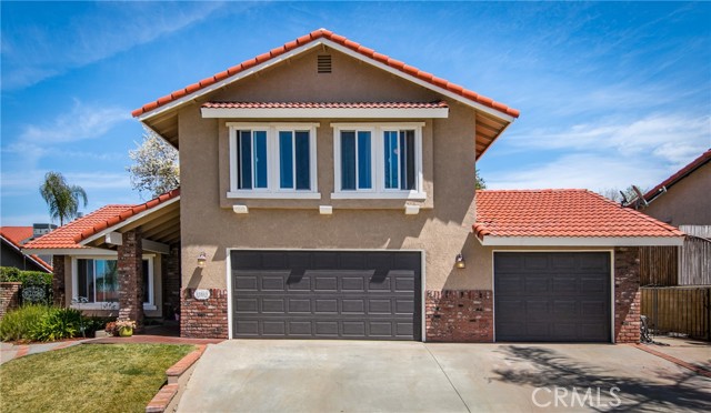 Detail Gallery Image 1 of 1 For 13513 Village Rd, Yucaipa,  CA 92399 - 4 Beds | 2/1 Baths