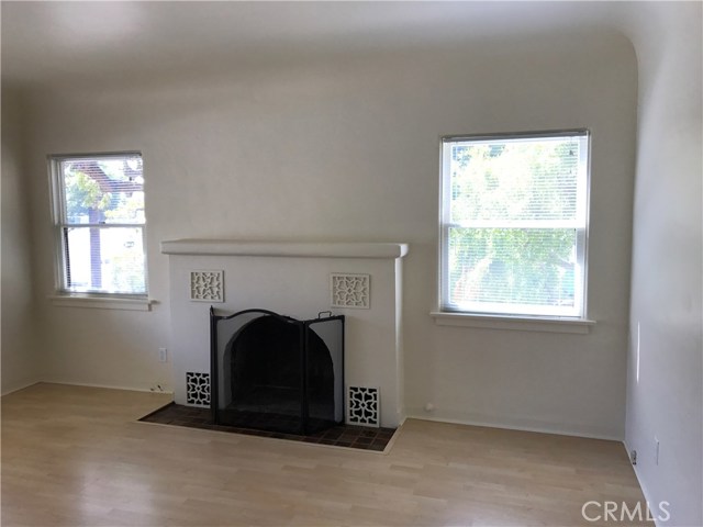 Coved ceiling in living room