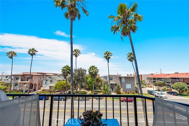 1400 Catalina Avenue, Redondo Beach, California 90277, 3 Bedrooms Bedrooms, ,2 BathroomsBathrooms,Residential,Sold,Catalina,SB17151456
