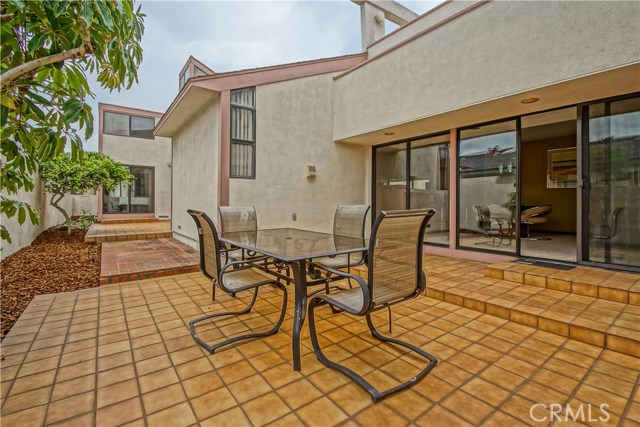 511 Marine Avenue, Manhattan Beach, California 90266, 3 Bedrooms Bedrooms, ,2 BathroomsBathrooms,Residential,Sold,Marine,SB19078478