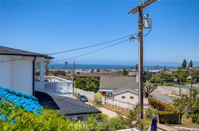 Views from a potential future roofdeck - buyer to verify with city