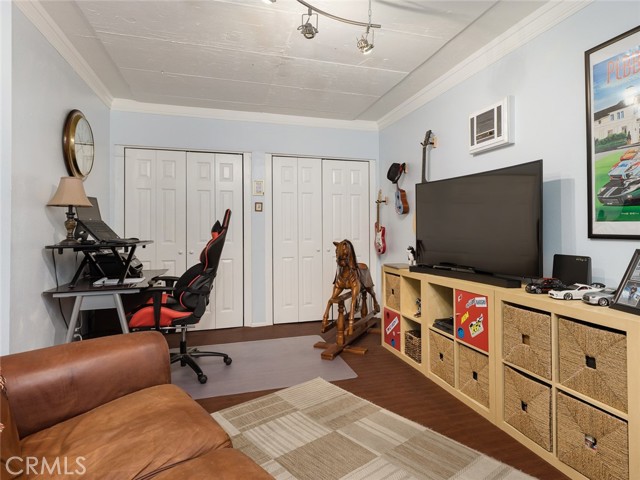 Bonus room with ample closet space