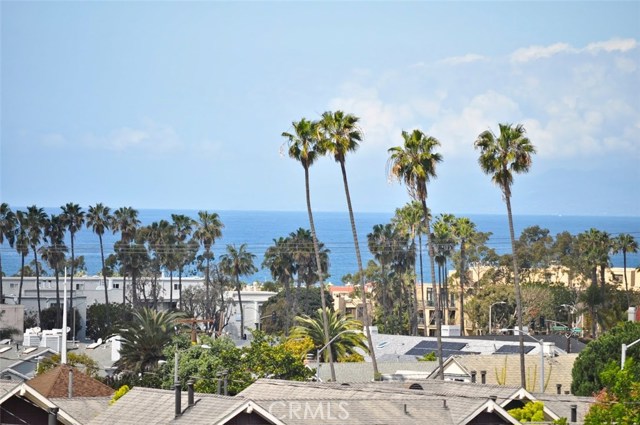 121 Guadalupe Avenue, Redondo Beach, California 90277, 4 Bedrooms Bedrooms, ,3 BathroomsBathrooms,Residential,Sold,Guadalupe,SB18068766