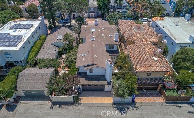 717 31st Street, Manhattan Beach, California 90266, 5 Bedrooms Bedrooms, ,4 BathroomsBathrooms,Residential,Sold,31st,SB20133656