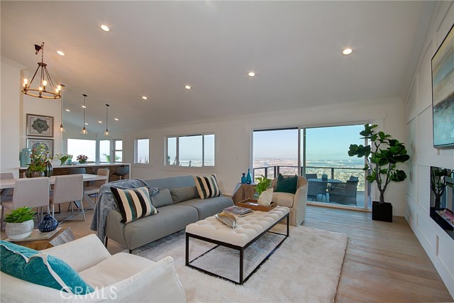 30016 Grandpoint Lane, Rancho Palos Verdes, California 90275, 4 Bedrooms Bedrooms, ,3 BathroomsBathrooms,Residential,Sold,Grandpoint Lane,TR18127978