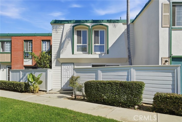 feature listing property photo