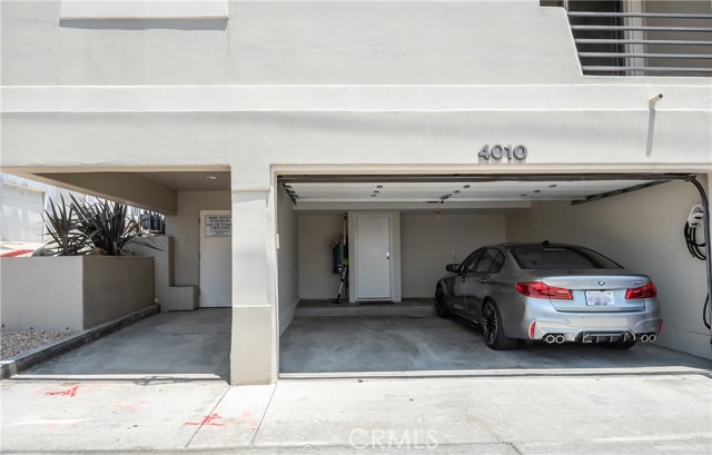 4010 Ocean Drive, Manhattan Beach, California 90266-4309, 2 Bedrooms Bedrooms, ,1 BathroomBathrooms,Residential,Sold,Ocean,SB20109555