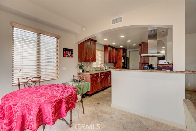 1011 Garnet Street, Redondo Beach, California 90277, 4 Bedrooms Bedrooms, ,4 BathroomsBathrooms,Residential,Sold,Garnet,SB20070806