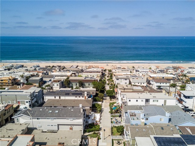 324 18th Street, Manhattan Beach, California 90266, ,Residential Income,Sold,18th,PV17135205