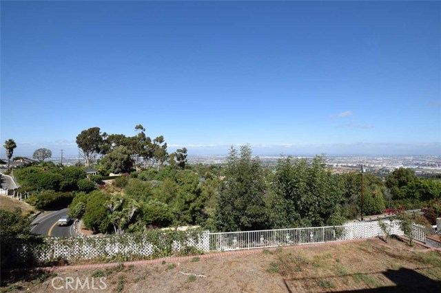 3 Mustang Road, Rancho Palos Verdes, California 90275, 4 Bedrooms Bedrooms, ,5 BathroomsBathrooms,Residential,Sold,Mustang,SB17258114