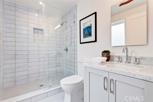 436 27th Street, Manhattan Beach, California 90266, 4 Bedrooms Bedrooms, ,4 BathroomsBathrooms,Residential,Sold,27th,SB19108994