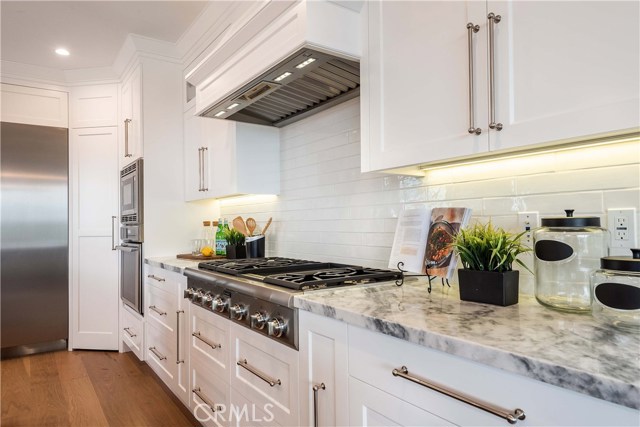 653 13th Street, Manhattan Beach, California 90266, 4 Bedrooms Bedrooms, ,2 BathroomsBathrooms,Residential,Sold,13th,SB19011414