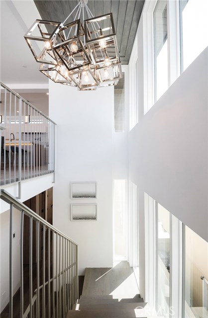 705 Crest Drive, Manhattan Beach, California 90266, 5 Bedrooms Bedrooms, ,2 BathroomsBathrooms,Residential,Sold,Crest,SB20098855