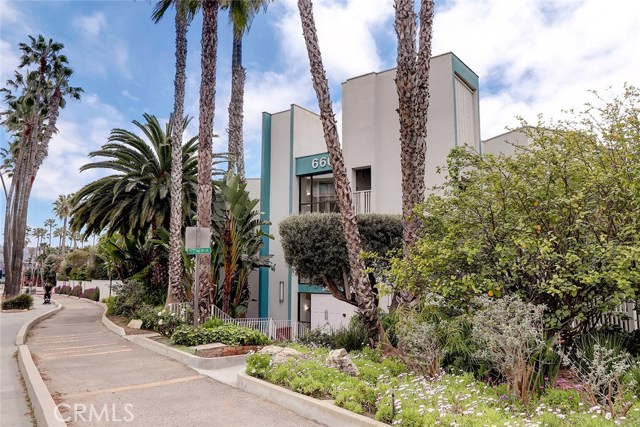 660 The Village, Redondo Beach, California 90277, 1 Bedroom Bedrooms, ,1 BathroomBathrooms,Residential,Sold,The Village,SB20054777