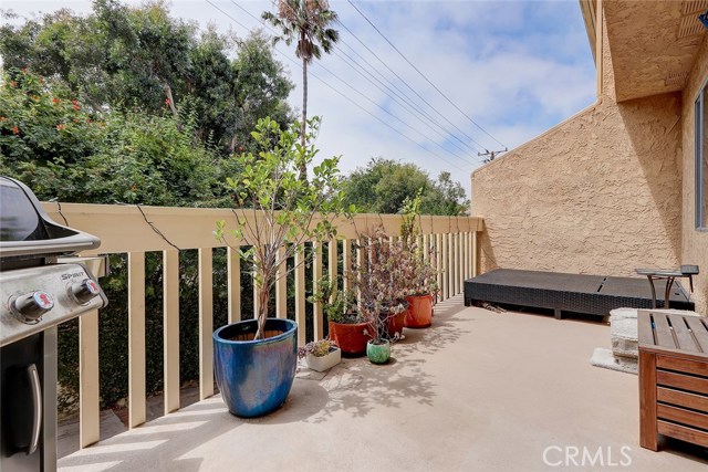 2000 Mathews Avenue, Redondo Beach, California 90278, 2 Bedrooms Bedrooms, ,2 BathroomsBathrooms,Residential,Sold,Mathews,SB19185510