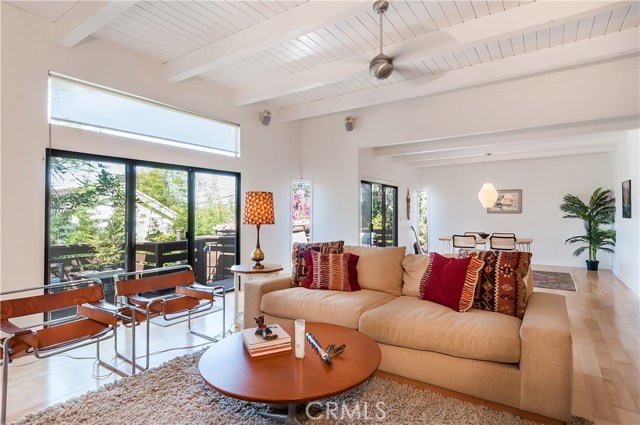 2417 Oak Avenue, Manhattan Beach, California 90266, 3 Bedrooms Bedrooms, ,2 BathroomsBathrooms,Residential,Sold,Oak,SB18175025