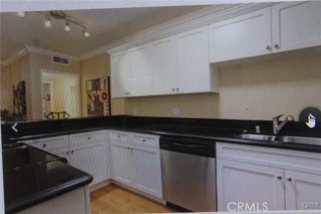 2 Bed Home for Sale in Los Angeles, California