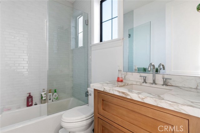 1405 Oak Avenue, Manhattan Beach, California 90266, 4 Bedrooms Bedrooms, ,4 BathroomsBathrooms,Residential,Sold,Oak,SB20231748