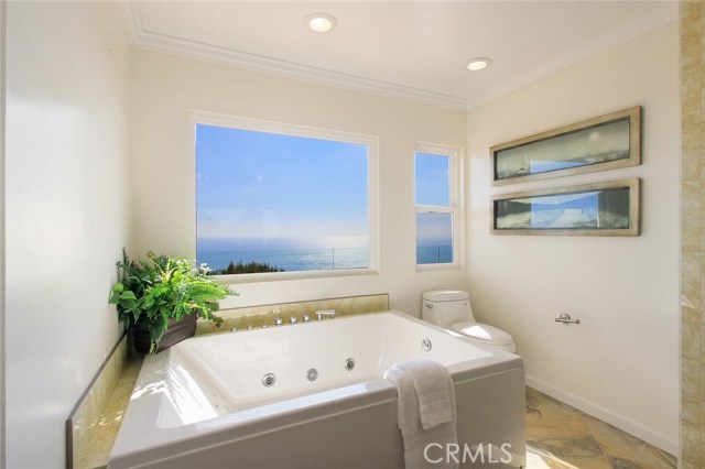 7229 Crest Rd, Rancho Palos Verdes, California 90275, 3 Bedrooms Bedrooms, ,3 BathroomsBathrooms,Residential,Sold,Crest Rd,WS17210556