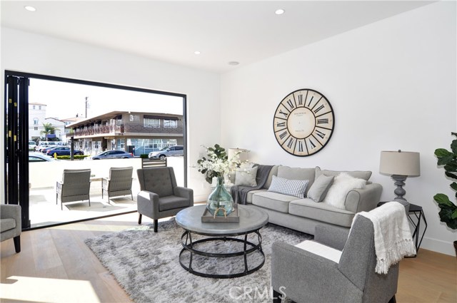 62ef4ada-0aaf-479d-8d59-78c85302f3f4 312 3rd Street, Huntington Beach, CA 92648 <span style='background-color:transparent;padding:0px;'><small><i> </i></small></span>