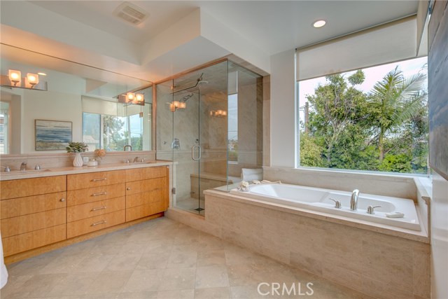 2400 Palm Avenue, Manhattan Beach, California 90266, 4 Bedrooms Bedrooms, ,4 BathroomsBathrooms,Residential,Sold,Palm,SB20055026