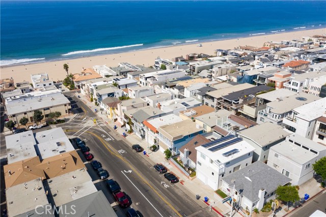 225 15th Street, Manhattan Beach, California 90266, 4 Bedrooms Bedrooms, ,1 BathroomBathrooms,Residential,Sold,15th,SB20180617