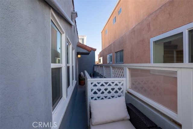 200 Gull Street, Manhattan Beach, California 90266, 3 Bedrooms Bedrooms, ,1 BathroomBathrooms,Residential,Sold,Gull,OC21063409