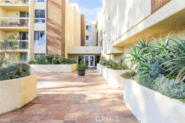 1 Bed Home for Sale in North Hollywood, California