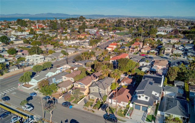 1019 Avenue B, Redondo Beach, California 90277, 4 Bedrooms Bedrooms, ,2 BathroomsBathrooms,Residential,Sold,Avenue B,PV20263391