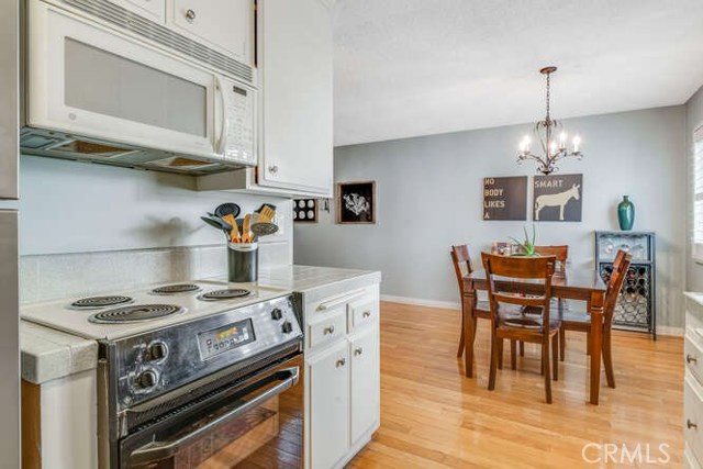 538 Avenue A, Redondo Beach, California 90277, 2 Bedrooms Bedrooms, ,1 BathroomBathrooms,Residential,Sold,Avenue A,SB20226646