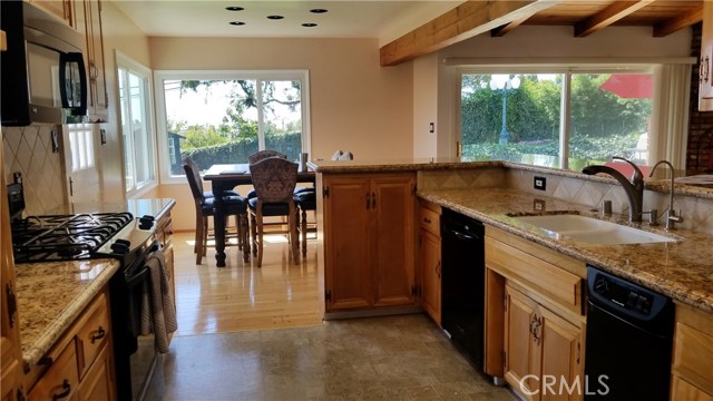 6410 Via De Anzar, Rancho Palos Verdes, California 90275, 3 Bedrooms Bedrooms, ,1 BathroomBathrooms,Residential,Sold,Via De Anzar,PI19152287