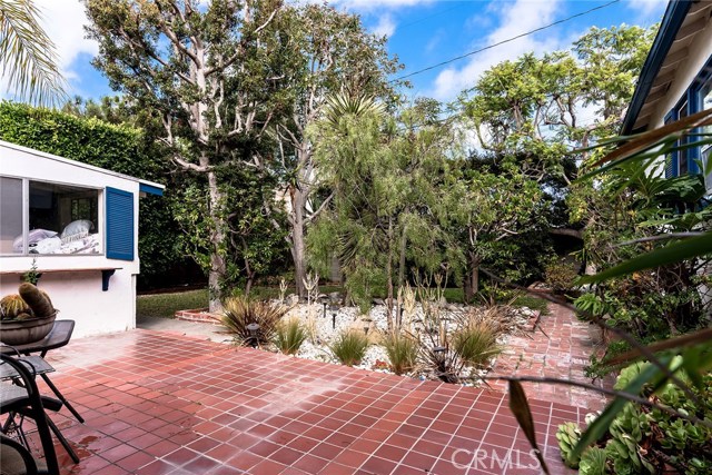 2000 Faymont Avenue, Manhattan Beach, California 90266, 3 Bedrooms Bedrooms, ,1 BathroomBathrooms,Residential,Sold,Faymont,SB20179509