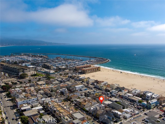 152 Palm Drive, Hermosa Beach, California 90254, 3 Bedrooms Bedrooms, ,2 BathroomsBathrooms,Residential,Sold,Palm,SB21128349