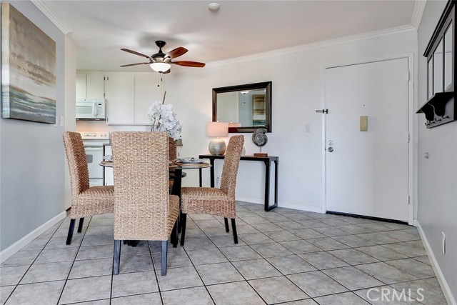 1108 Camino Real, Redondo Beach, California 90277, 3 Bedrooms Bedrooms, ,1 BathroomBathrooms,Residential,Sold,Camino Real,SB20124085