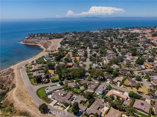 516 Via Pena, Palos Verdes Estates, California 90274, 3 Bedrooms Bedrooms, ,1 BathroomBathrooms,Residential,Sold,Via Pena,PV19179676