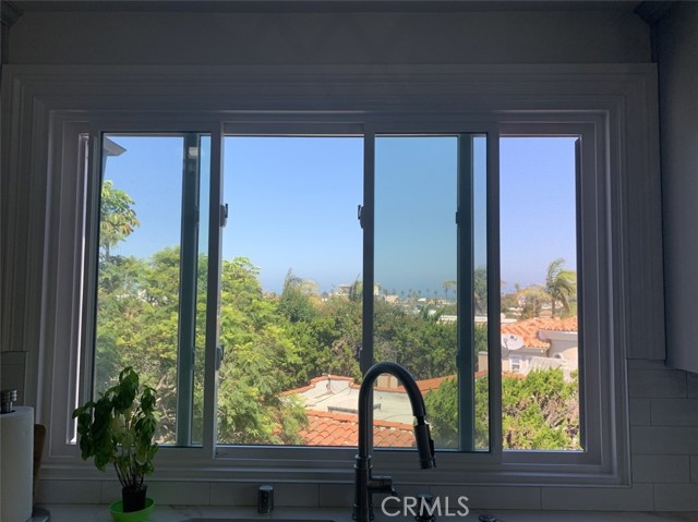 601 Gertruda Avenue, Redondo Beach, California 90277, 4 Bedrooms Bedrooms, ,3 BathroomsBathrooms,Residential,Sold,Gertruda,SB21188342