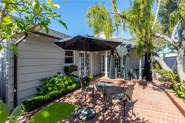 668 36th Street, Manhattan Beach, California 90266, 3 Bedrooms Bedrooms, ,2 BathroomsBathrooms,Residential,Sold,36th,SB21007690