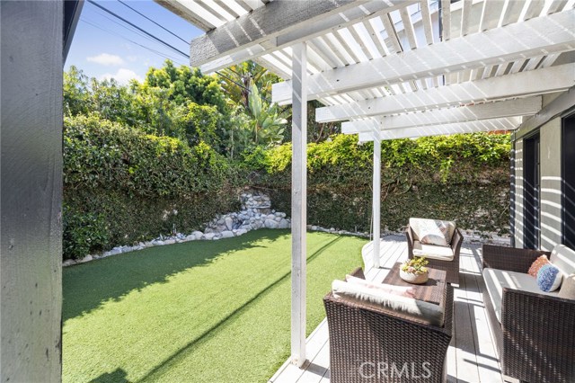 2701 Maple Avenue, Manhattan Beach, California 90266, 4 Bedrooms Bedrooms, ,3 BathroomsBathrooms,Residential,Sold,Maple,SB20115116