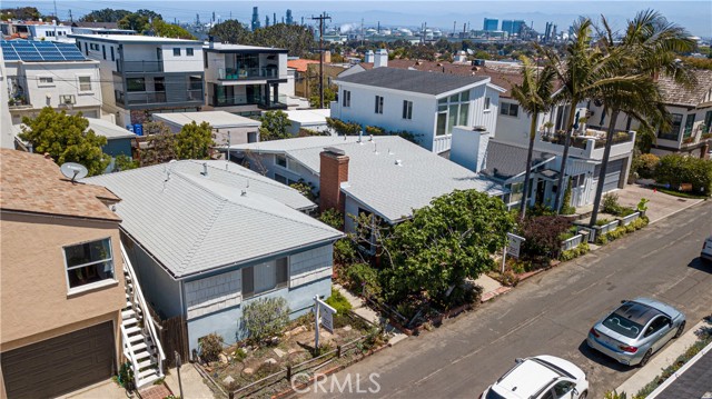 457 28th Street, Manhattan Beach, California 90266, 2 Bedrooms Bedrooms, ,1 BathroomBathrooms,Residential,Sold,28th,SB21112432